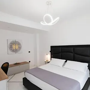 Hotel Real Chiaia Mergellina, Nápoles